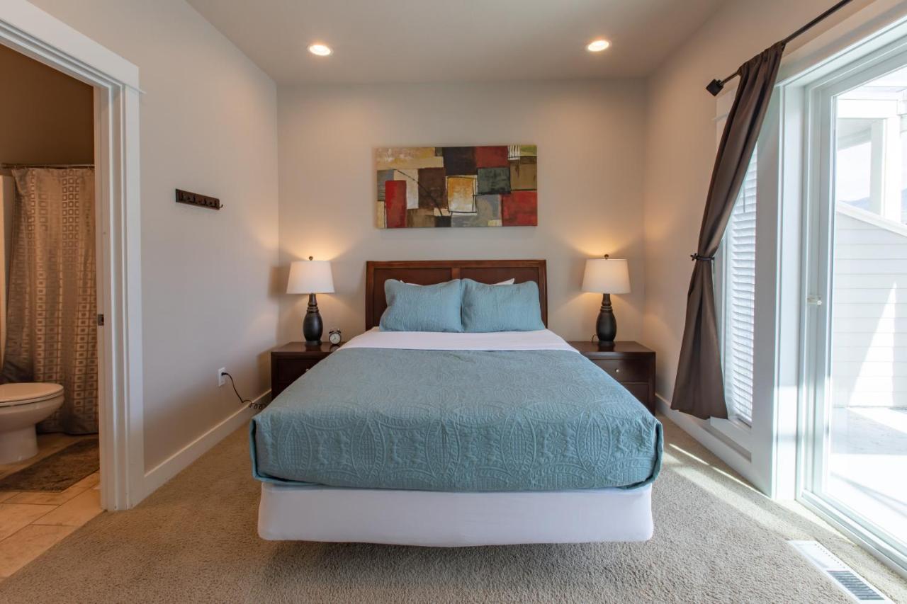 Rockaway Beach Vibes,Waterfront Oceanfront Rockaway Beach House Near Downtown,Wifi, Washer Dryer Exteriör bild